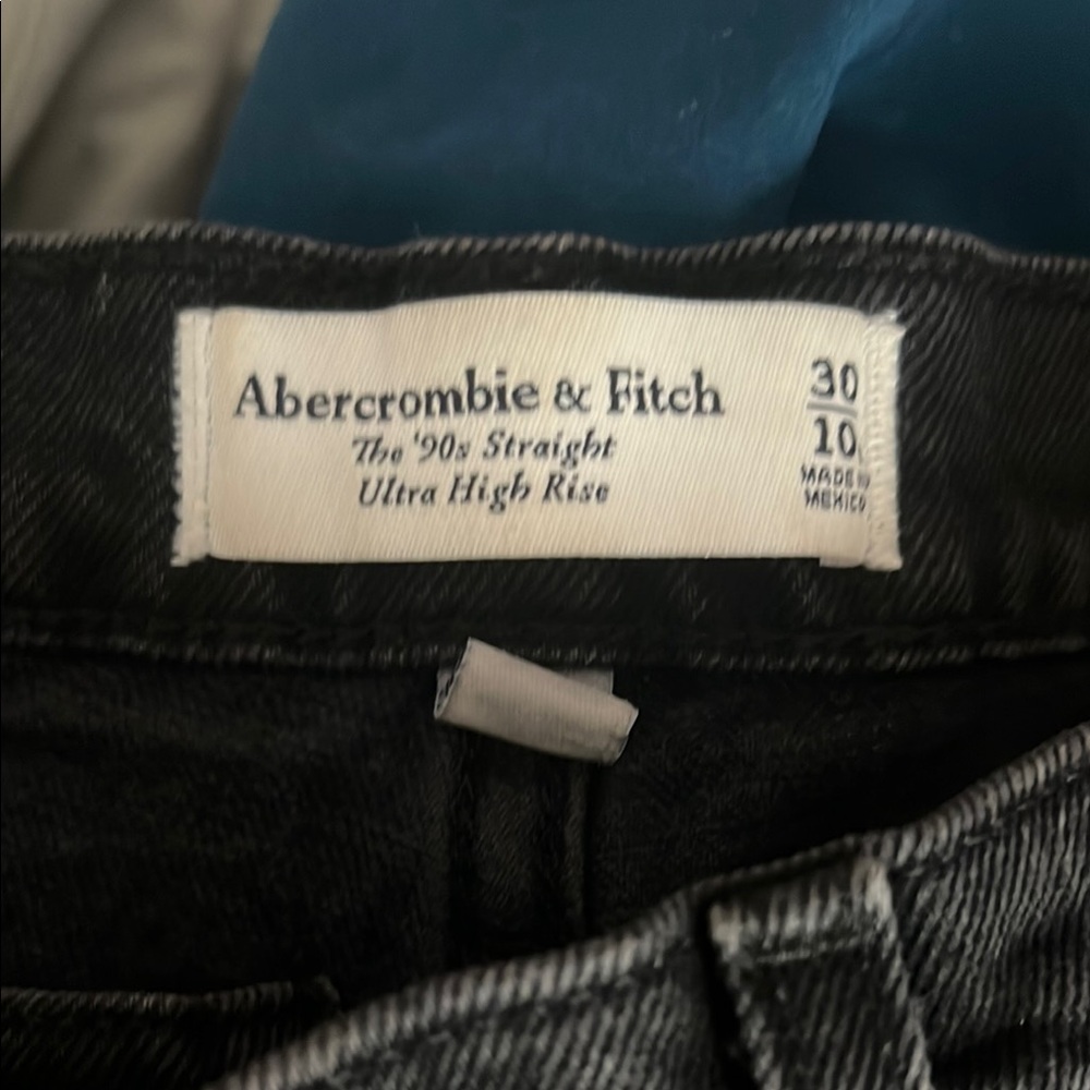 Abercrombie & Fitch Black and White High Rise Jeans long
